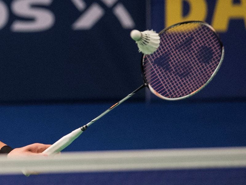Badminton: Hafif Raket ve Hızlı Ayakların Dansı
